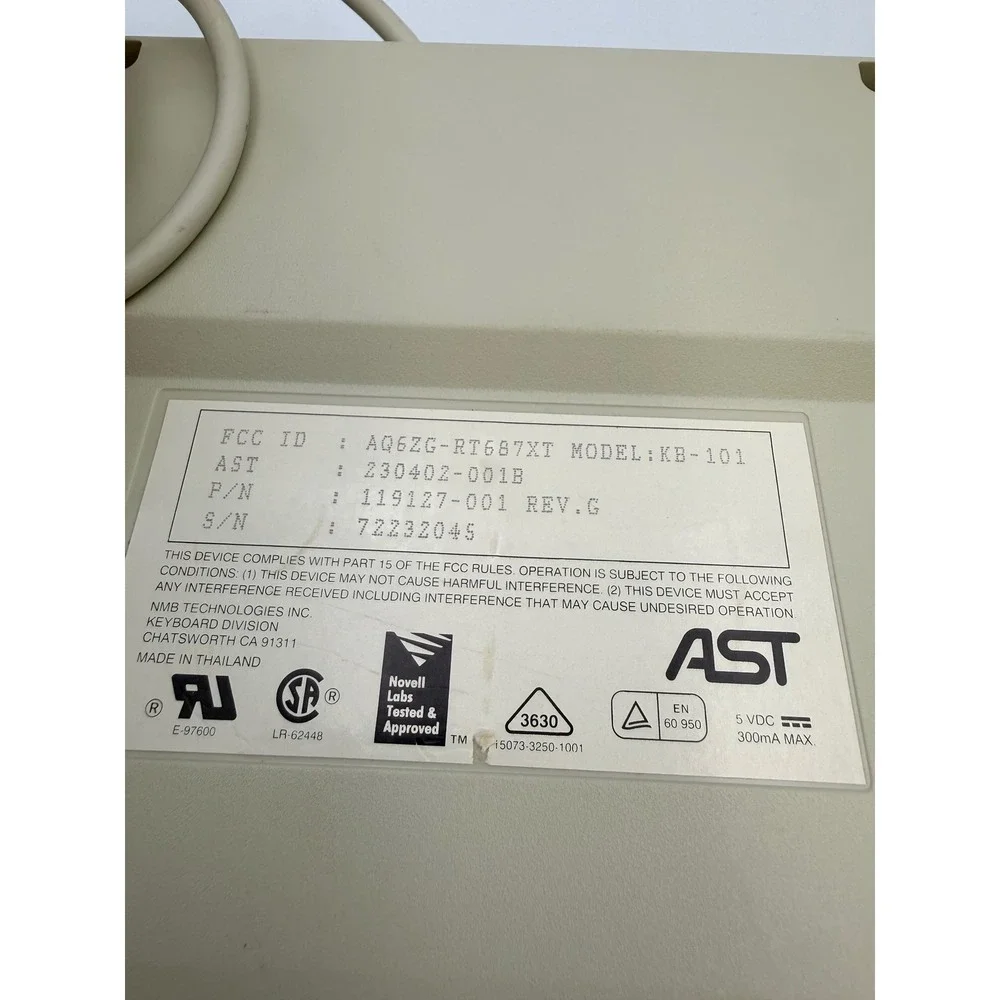 AST Research KB-101 Vintage Mechanical Keyboard NMB 119127-001 5-Pin DIN Beige